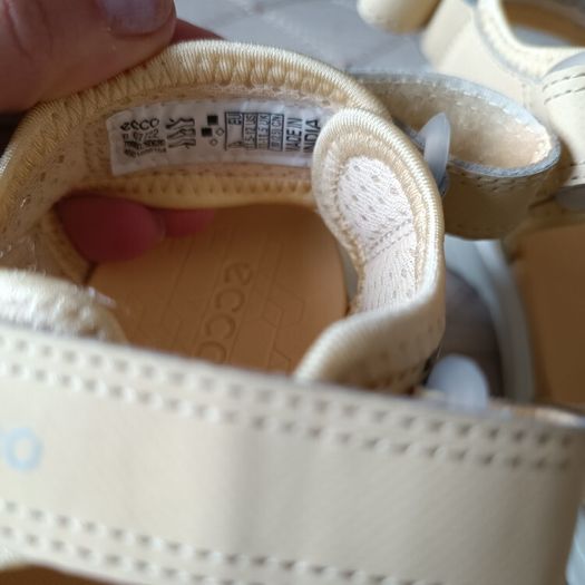 Girls Ecco summer holls sandals adjustable UK 11 eur 29