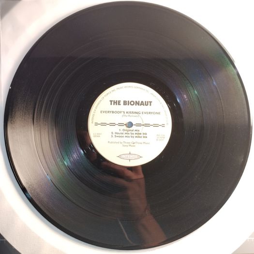 Bionaut - Everybody's Kissing Everyone - SCARCE Early 90s Piano House GEM!