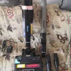 Shark Stratos Cordless Hoover