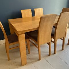 Dining Table & 6 Chairs