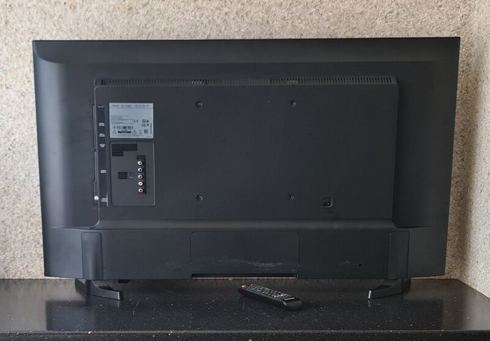 Samsung 40" Full HD Non Smart LED TV