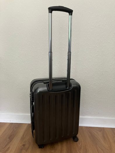 Cabin carry-on luggage 42 L