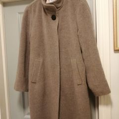 Unworn Gerard Darel Paris angora and pure wool coat Size 44 (16)