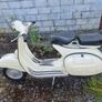 Vespa 125 Image 2