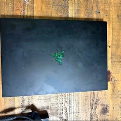 Razer Blade 18 - Rtx 5090 - 64gb Ddr5