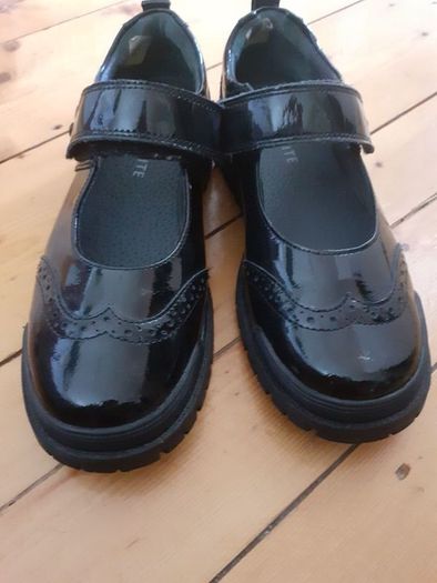 Start Rite girls shoes