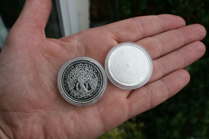 Official Jim Fitzpatrick's Myths and Legends Eriu Medals (20 each)