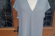 Gallery stripe top