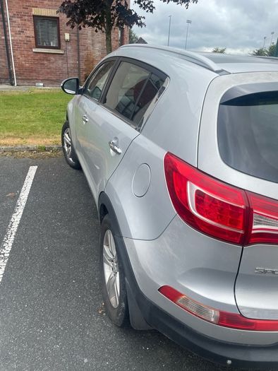 kia sportage 2011