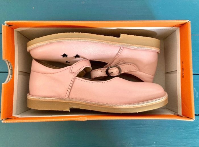 Petasil leather Mary Janes , new