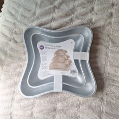 Baking tins set brand new