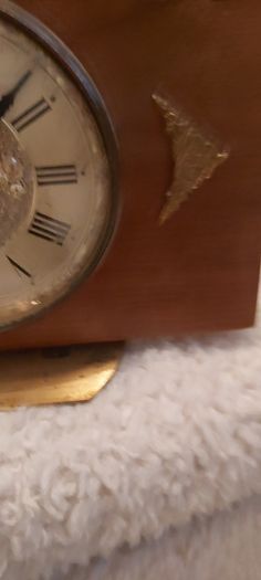 Vintage mantle clock..SALE REDUCED TO