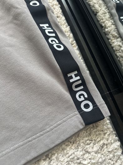 HUGO (Boss) grey shorts (XL)