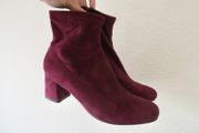 Red velvet ankle boots Size UK 6 / EU 39 / US 8.5 / 25.5 cm.