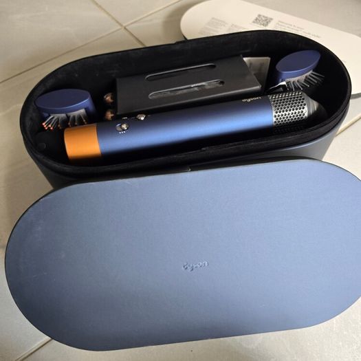 dyson airwrap