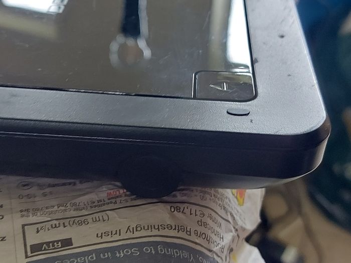 5 Portable DVD Players, all working, but no charges for them, all in very good condition