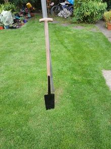 Garden spade