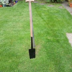 Garden spade