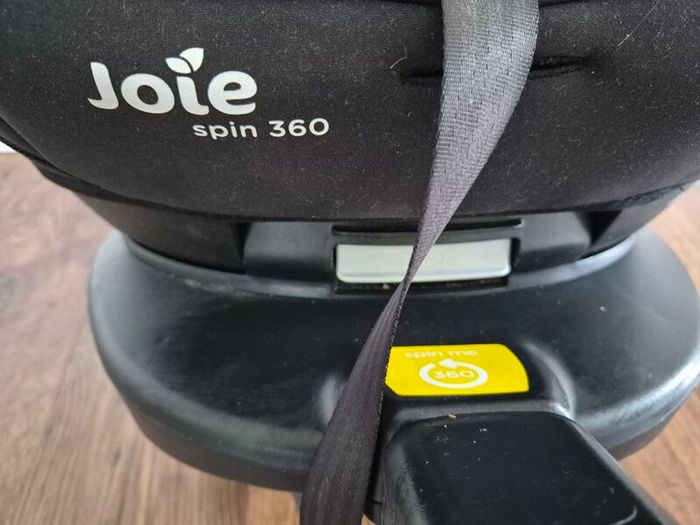 Baby Joie car seat spin 360 isofix