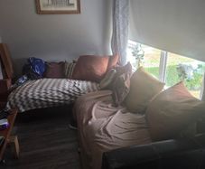 Corner suite