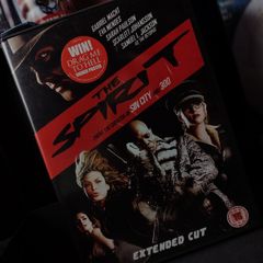 The Spirit ! Extended Cut ! DVD ! 2009 ! From the Creator of Sin City and 300 ! Scarllet Johanson ! Samuel L Jackson !