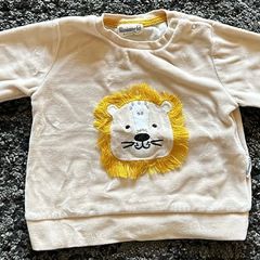 Baby sweater jumper