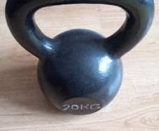 20kg Cast Iron Kettlebell