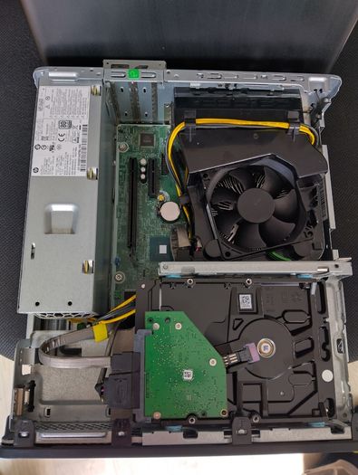 HP ProDesk 600 G4 SFF (i5 8th Gen) and power cable
