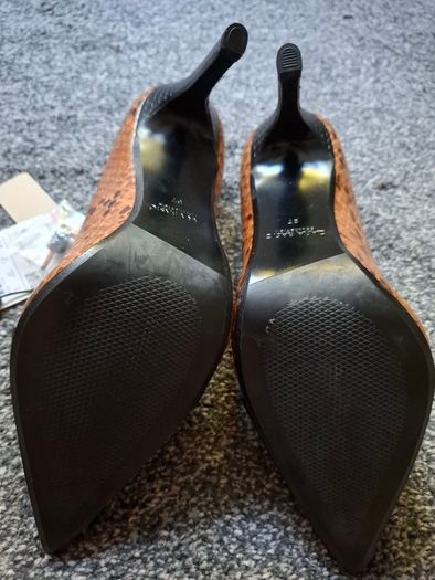 Zara Heels Size 4