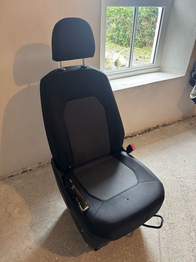 VW Crafter Drivers Seat 2017+