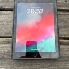 iPad (6th Generation) WiFi 32Gb