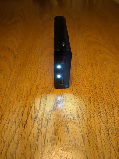Power bank with wirless and fast charging