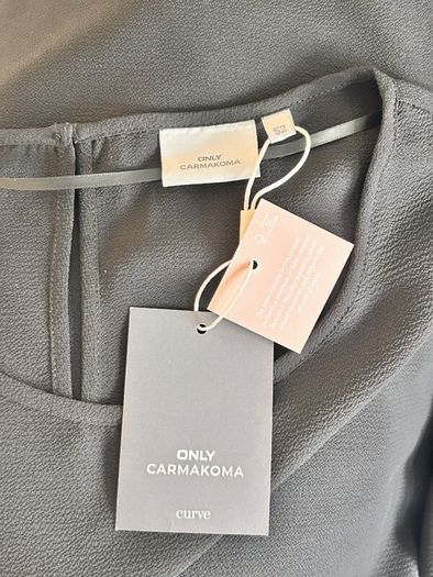 Brand New Ladies Black Top from Only Carmakoma. Size UK 24 / EU 52 cm