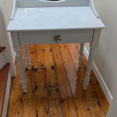 Hall table