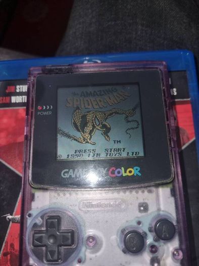gameboy colour in perfect working order has different battery cover