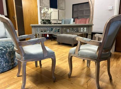 Console Table & Chairs