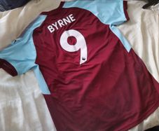 Puma Burnley Jersey Byrne No.9 Size XL