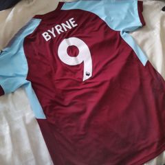 Puma Burnley Jersey Byrne No.9 Size XL
