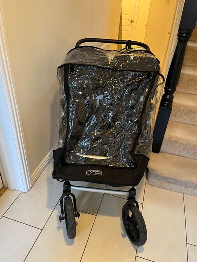 Mountain buggy Duet