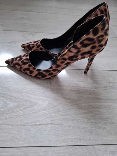 leopard print heels