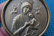 Vintage Our Lady of Perpetual Help Madonna Jesus Religious Icon Brass Medallion