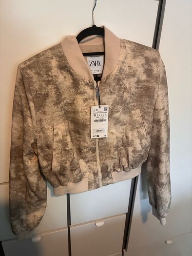 zara beige printed bomber jacket