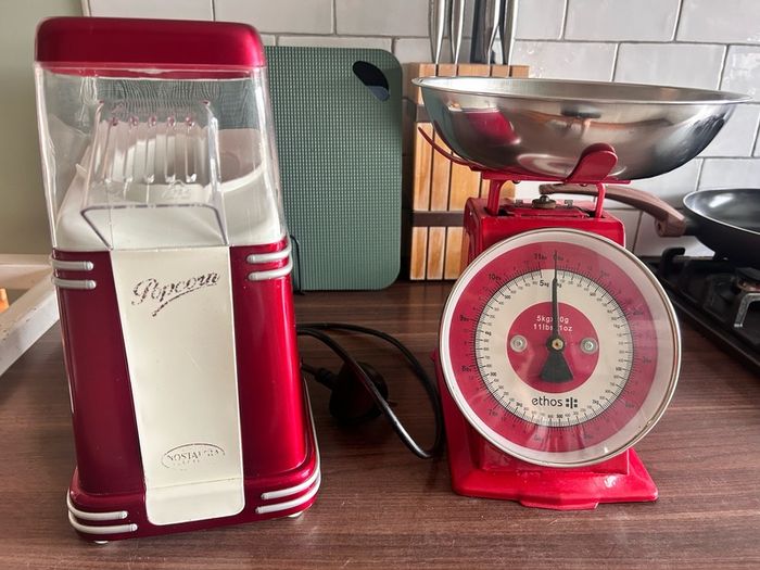 Weighing Scale & Popcorn maker