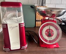 Weighing Scale & Popcorn maker