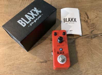 BLAXX Stagg Analog Delay guitar pedal box (Boss DM-2 copy)
