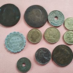 11 French Coins (25221)