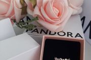 New genuine pandora seashell ring