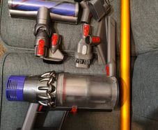 Dyson v10