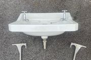 Vintage Twyfords porcelain sink