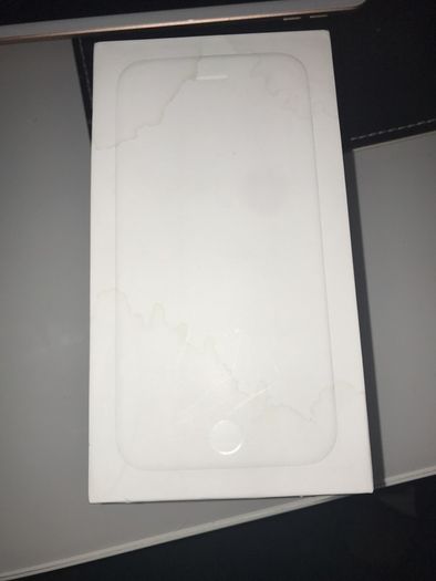 Iphone 7 box